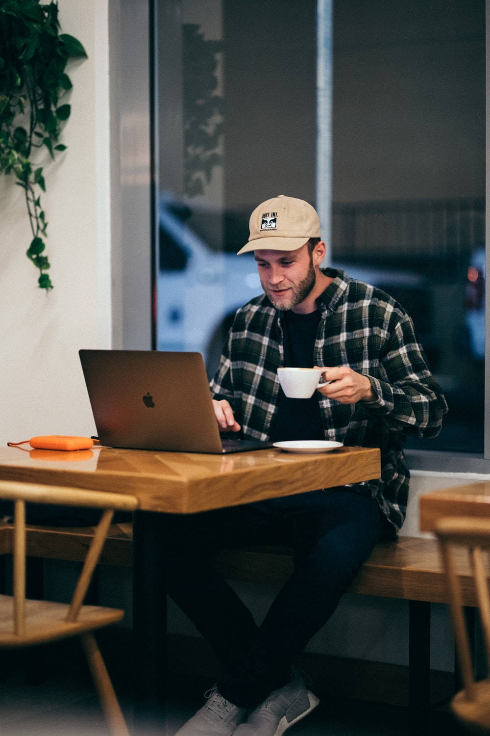 Woman Working In A Modern Office Wallpaper