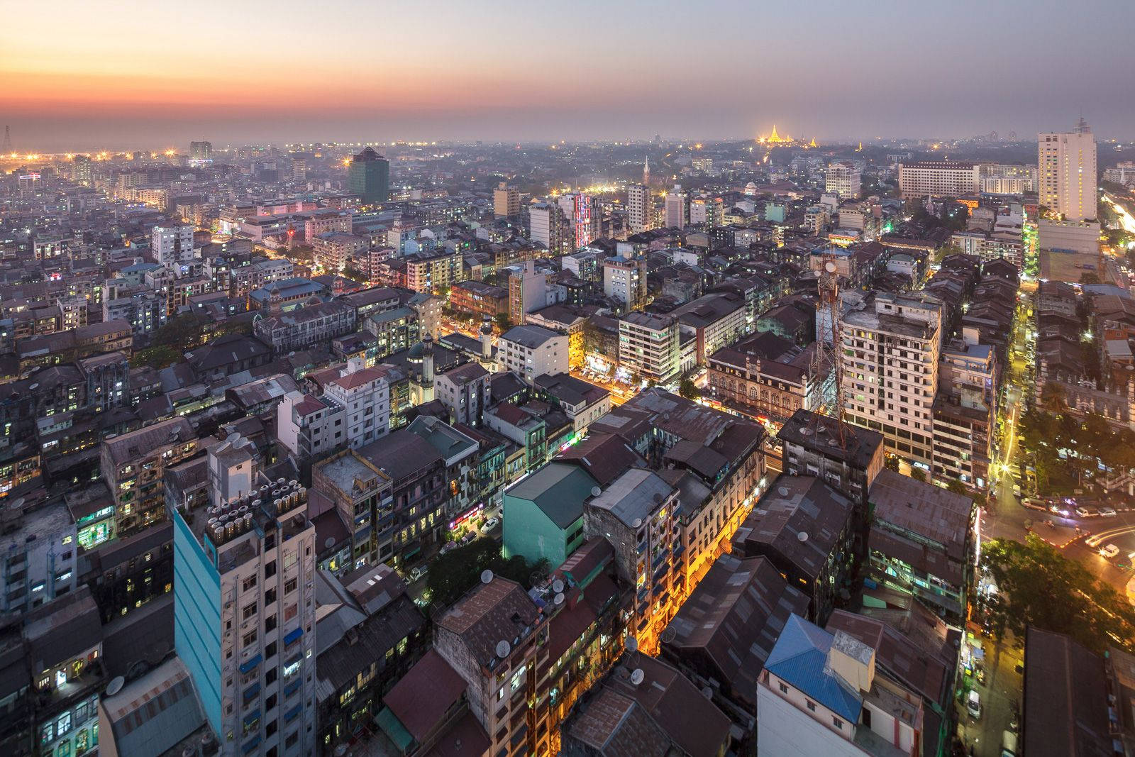 Yangon Evening Scene Wallpaper