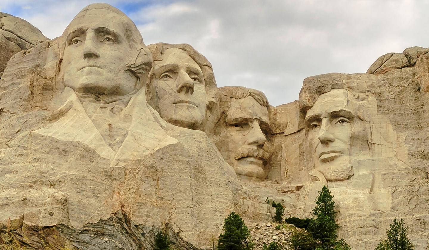 Yellowish Color Of Mount Rushmore Wallpaper