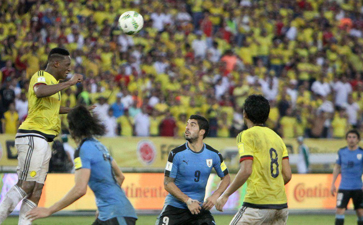 Yerry Mina Jumping For The Ball Wallpaper