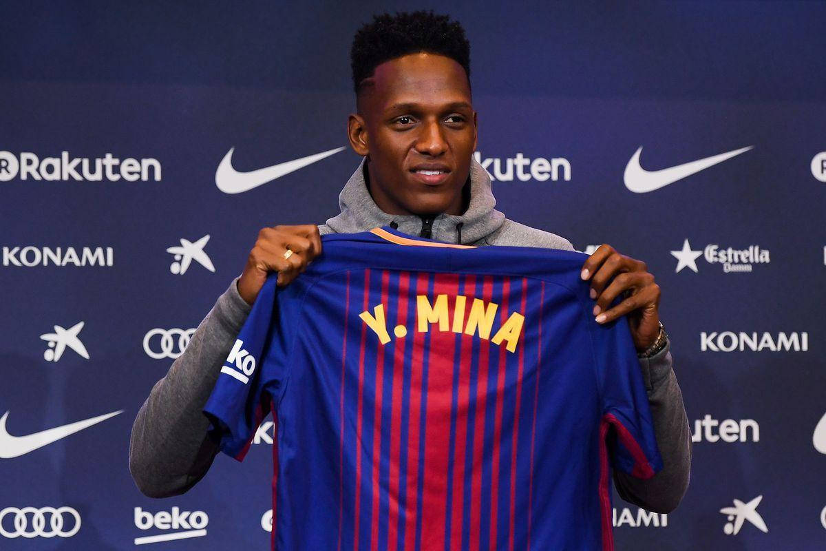 Yerry Mina Posing With Jersey Wallpaper