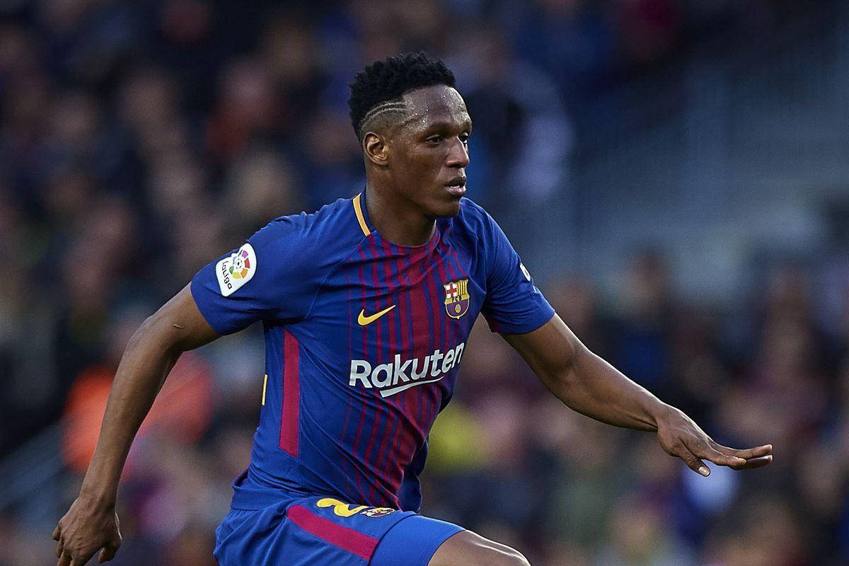 Yerry Mina Running Wallpaper