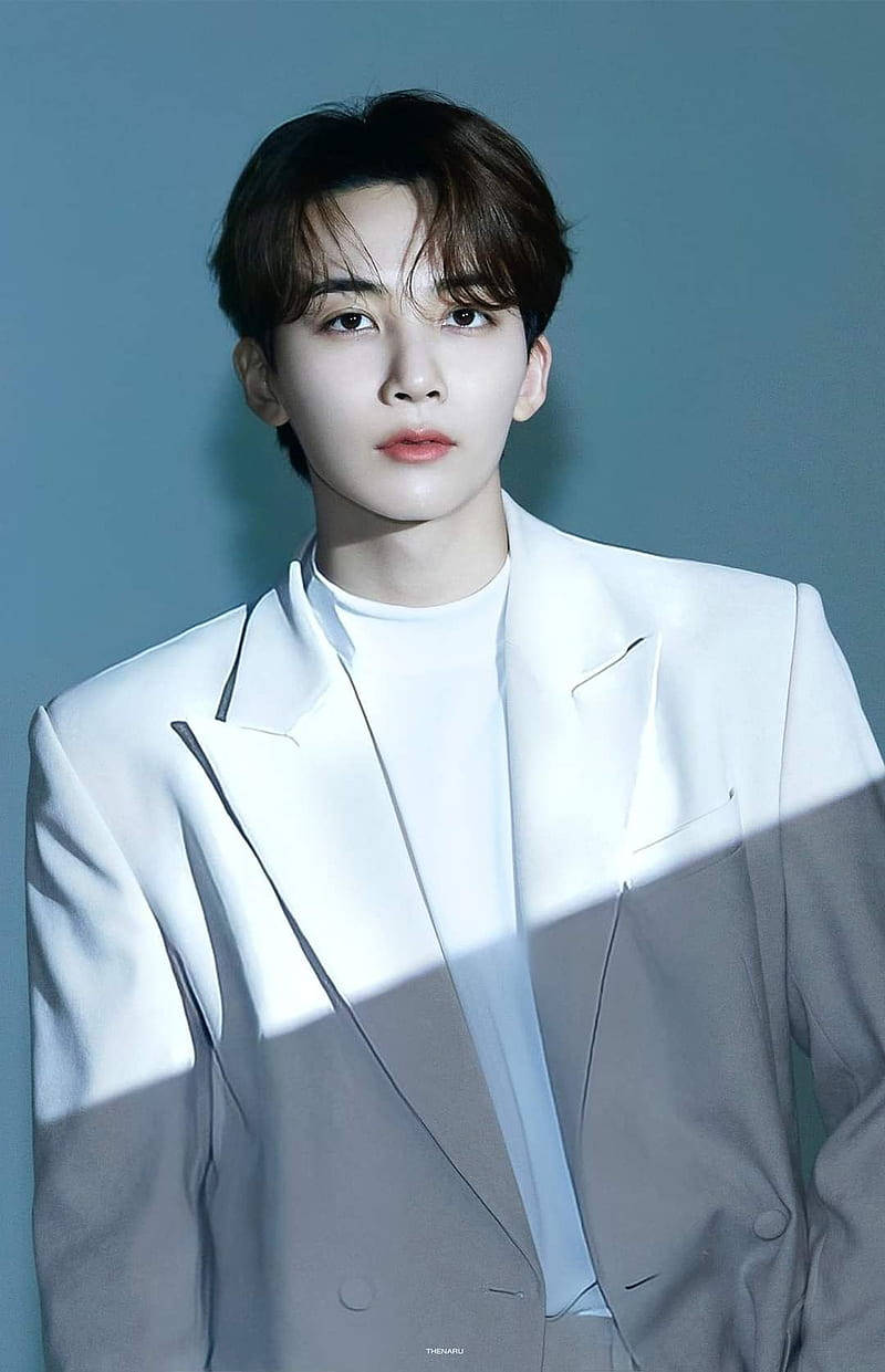 Yoon Jeonghan In-complete Wallpaper