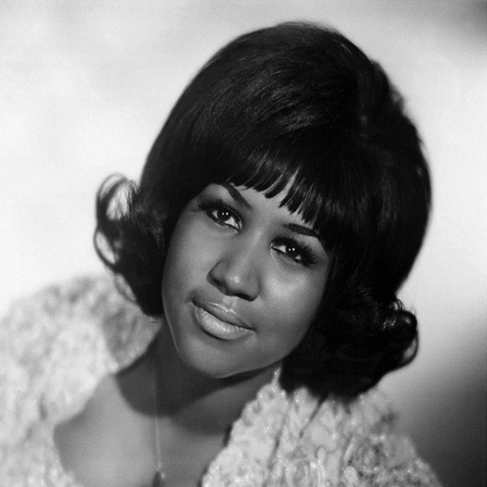 Young American Singer Aretha Franklin Headshot Wallpaper