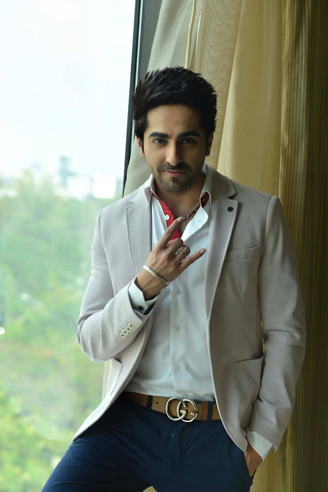 Young Celebrity Ayushmann Khurrana Wallpaper