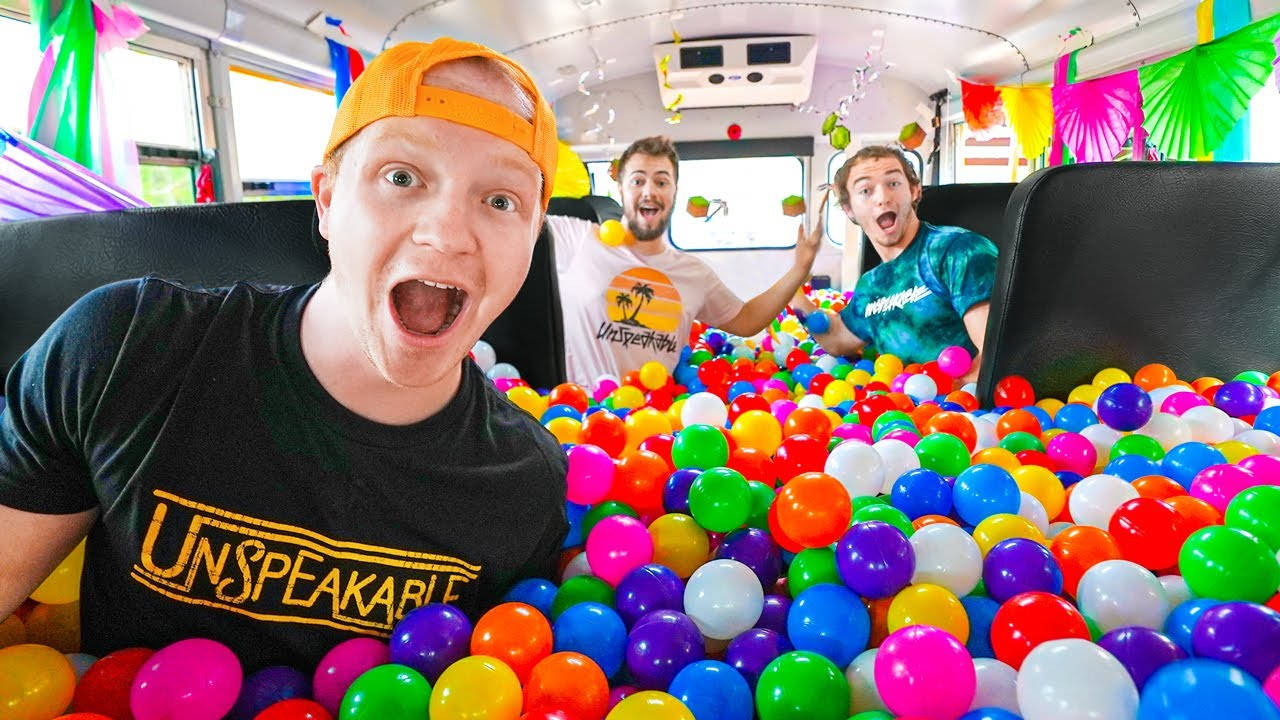 Youtuber Unspeakable School Bus Ball Pit Wallpaper