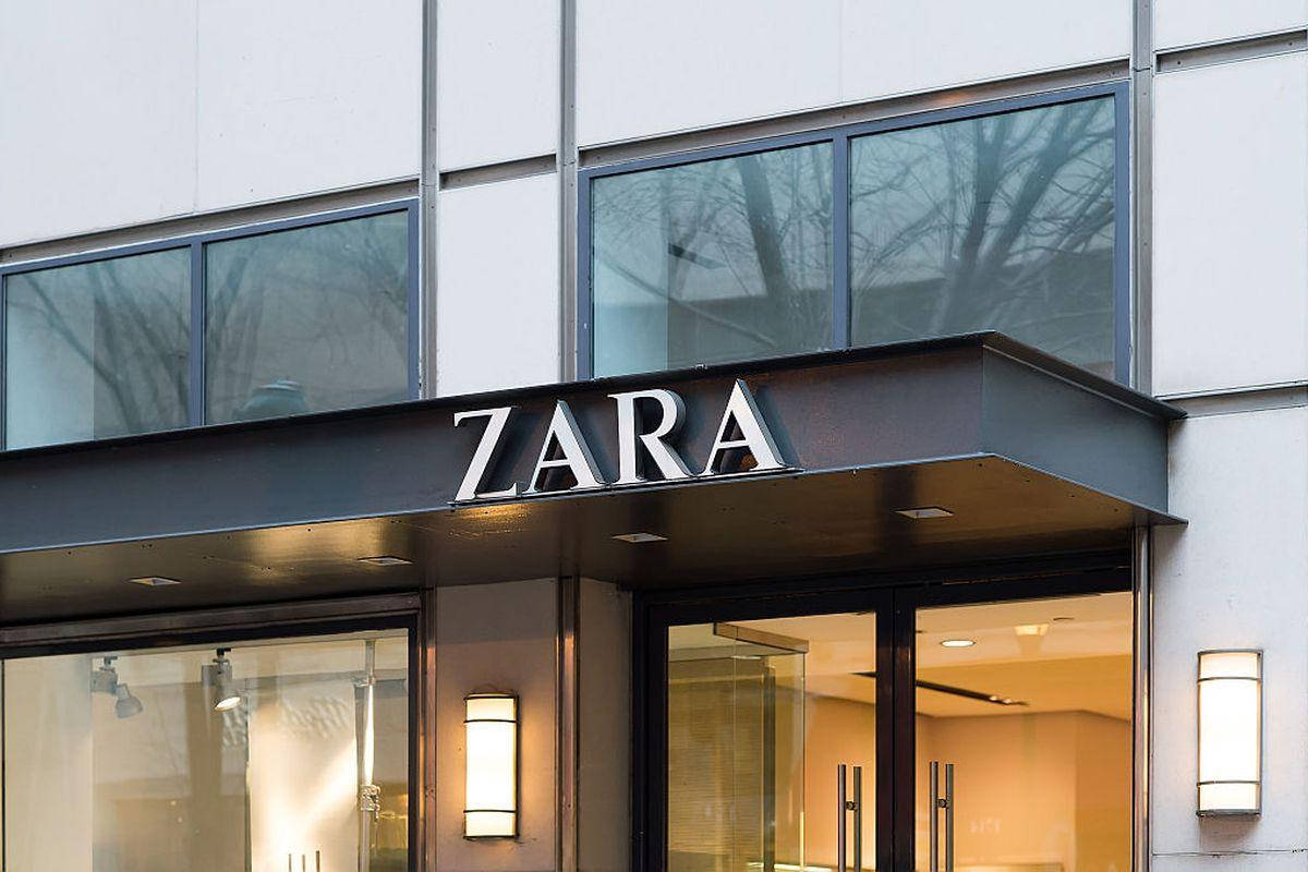 Zara Logo In The Store Wallpaper