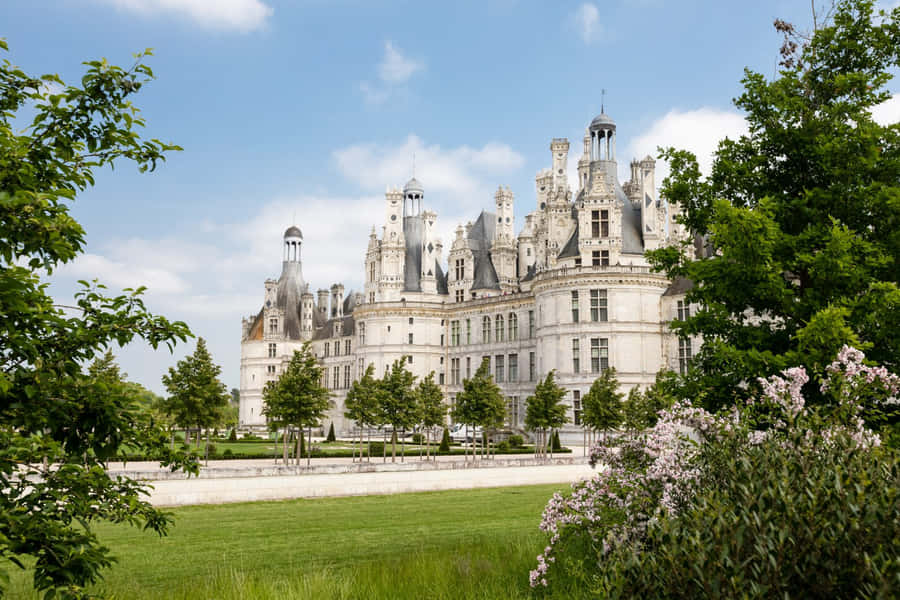 Aesthetic Chateau De Chambord Loire Valley France Wallpaper