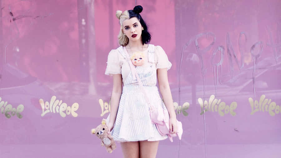 Aesthetic White Dress Of Melanie Martinez Wallpaper