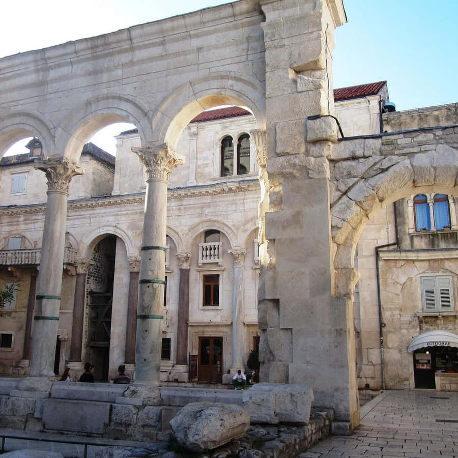 Arches In The Diocletians Palace Wallpaper