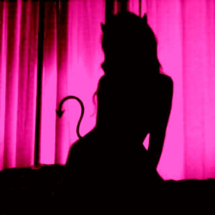 Bad Girls Don't Need A Crown To Stand Out. Wallpaper