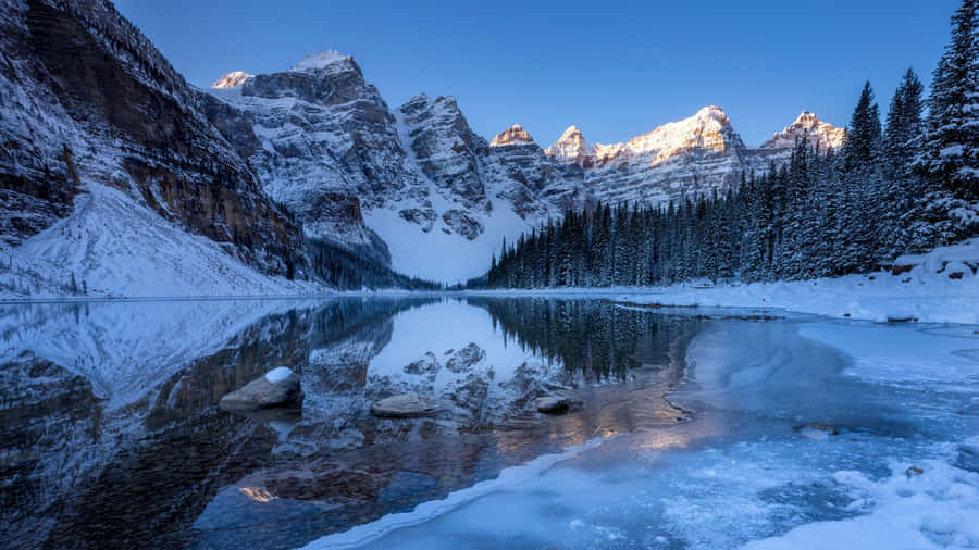 Banff National Park Snowy Mountains Wallpaper