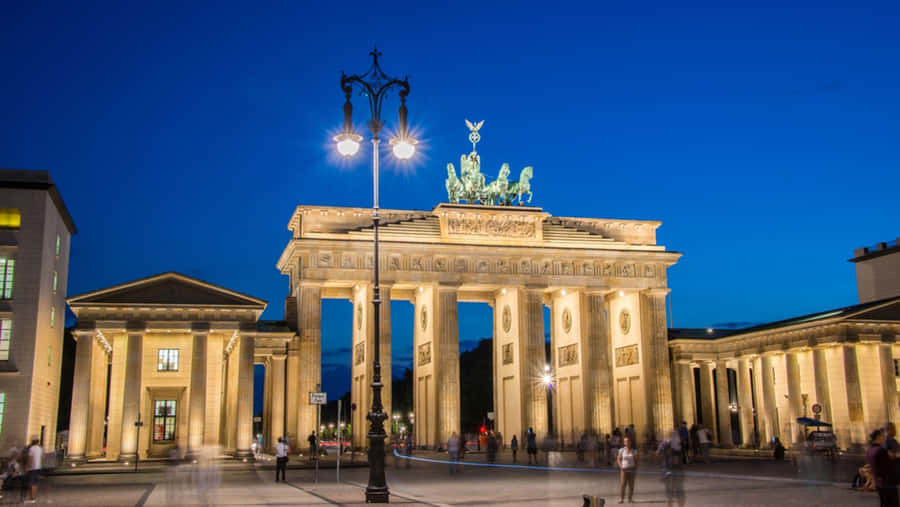 Berlin Germany Brandenburg Gate Streetlight Wallpaper