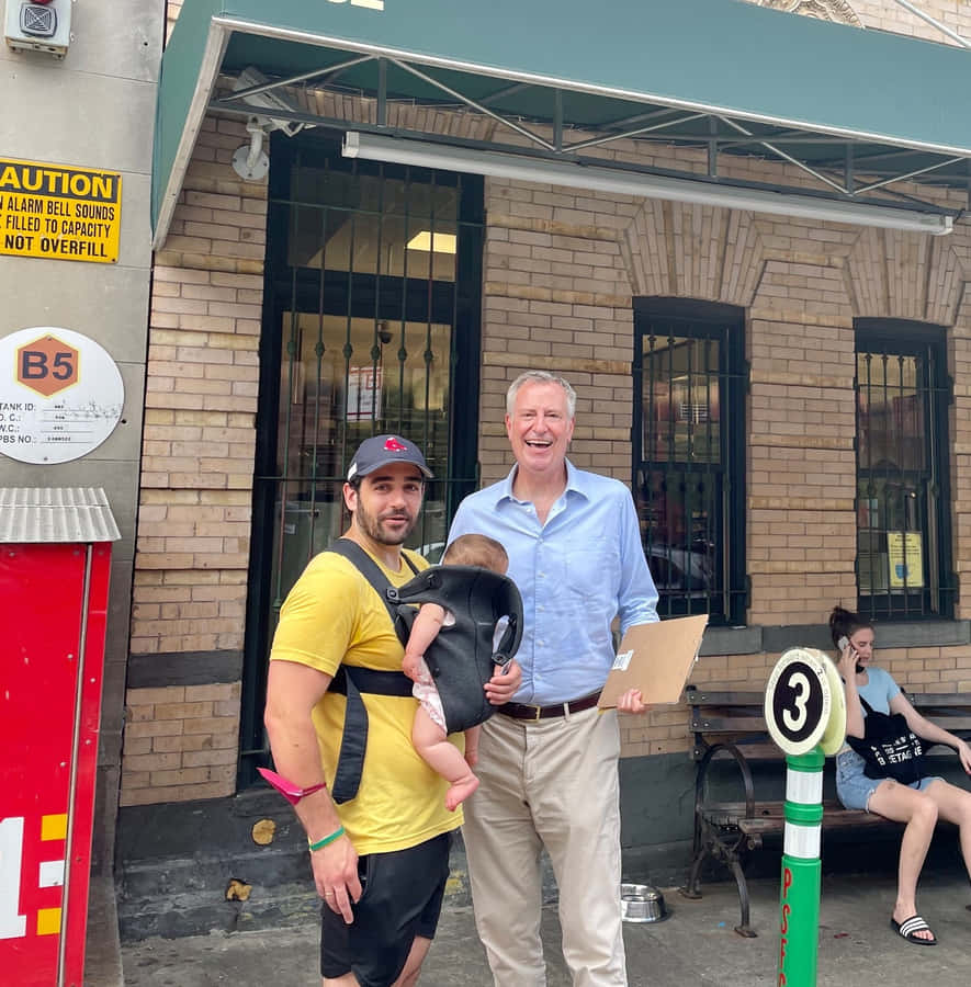 Bill De Blasio With A Supporter Wallpaper