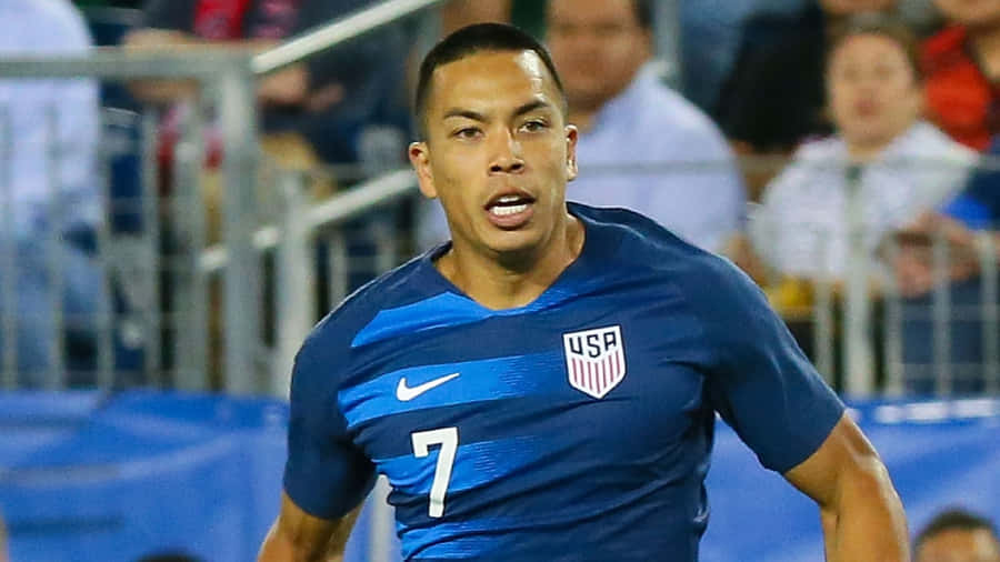 Bobby Wood In Mexico Versus United States Of America Game Wallpaper