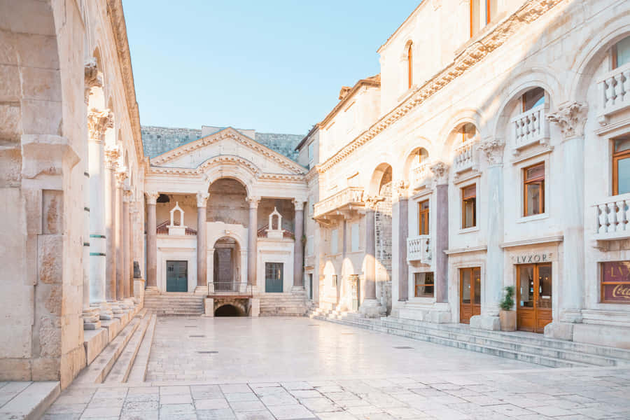 Bright Photo Of Diocletians Palace Wallpaper