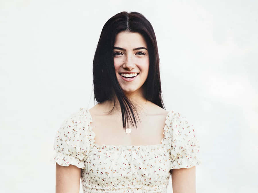 Charli And Addison - Enjoying Some Quality Time Wallpaper