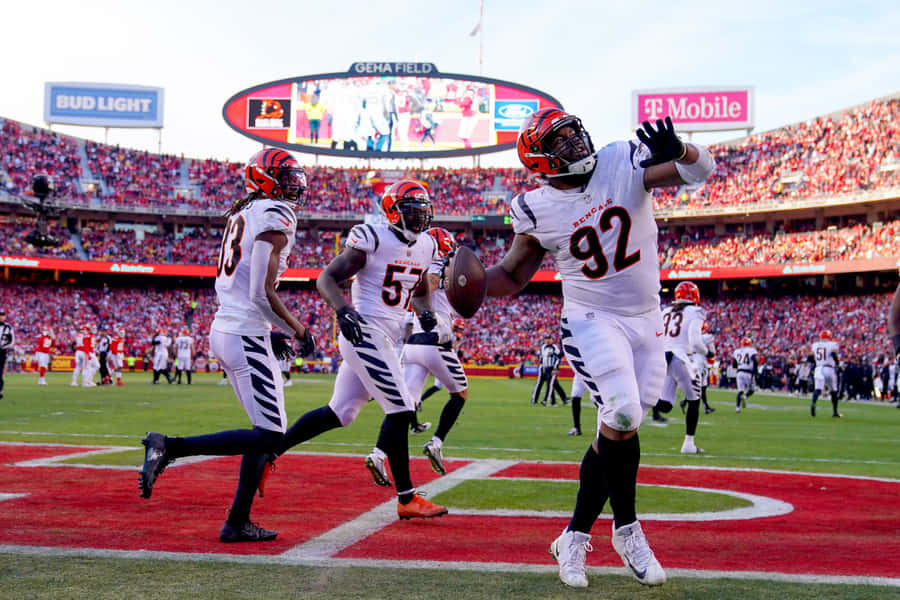 Cincinnati Bengals Player Bj Hill Afc Championship Nfl Game Wallpaper