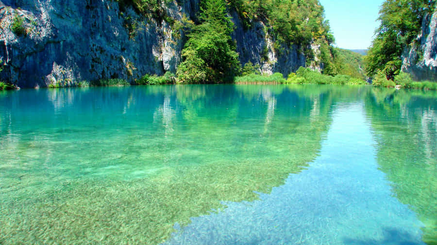 Crotia Lake With Sea-green Water Wallpaper