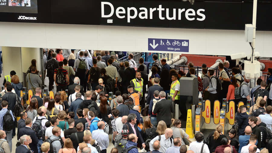 Crowded Waterloo Station Departures Wallpaper