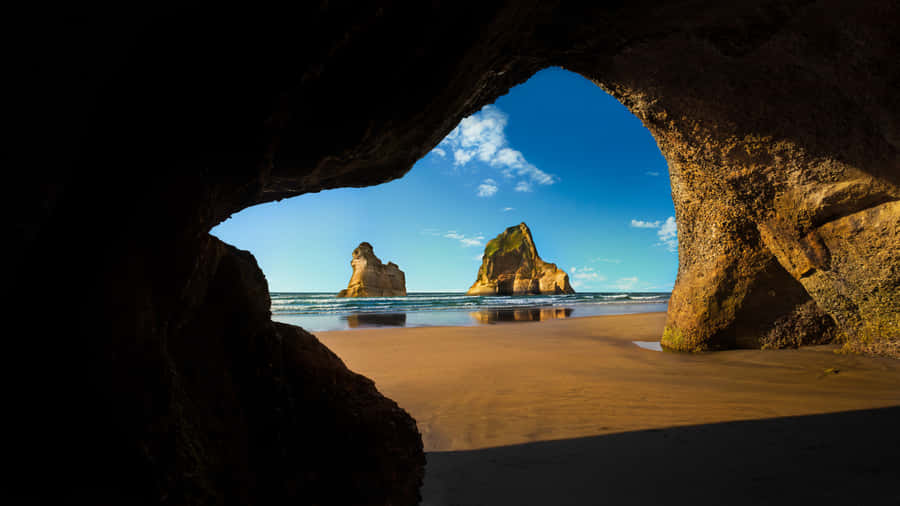 Default Cave Windows 1 Wallpaper