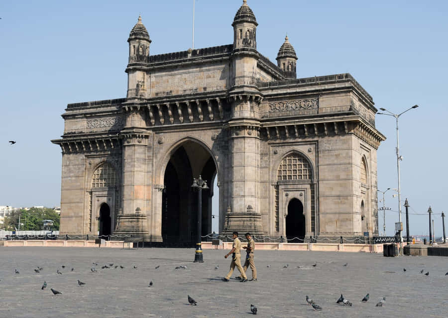 Empty Plaza Gateway To India Wallpaper