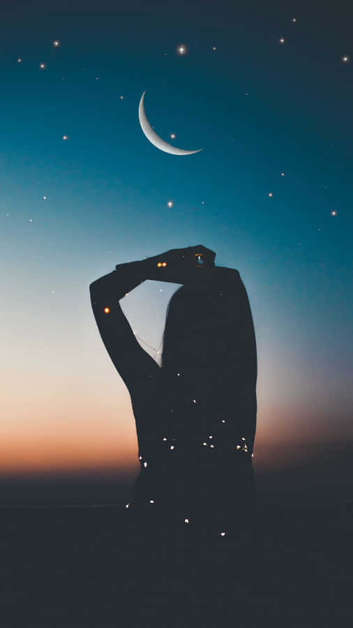 Enjoy The Beauty Of The Moon And Stars From Your Very Own Device. Wallpaper