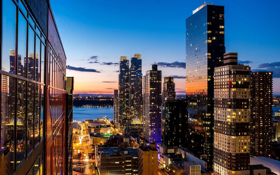 Explore The Vibrant City Wallpaper