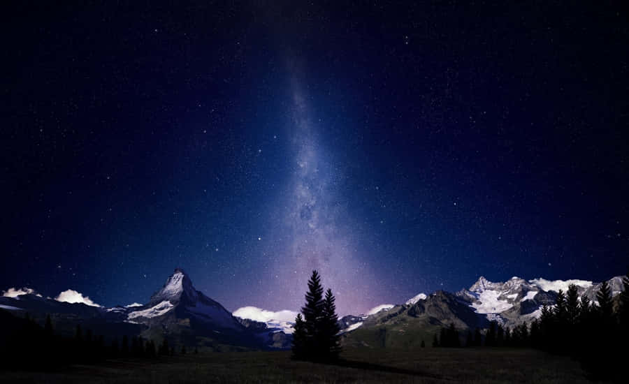 Gazing At The Starry Night Sky Wallpaper