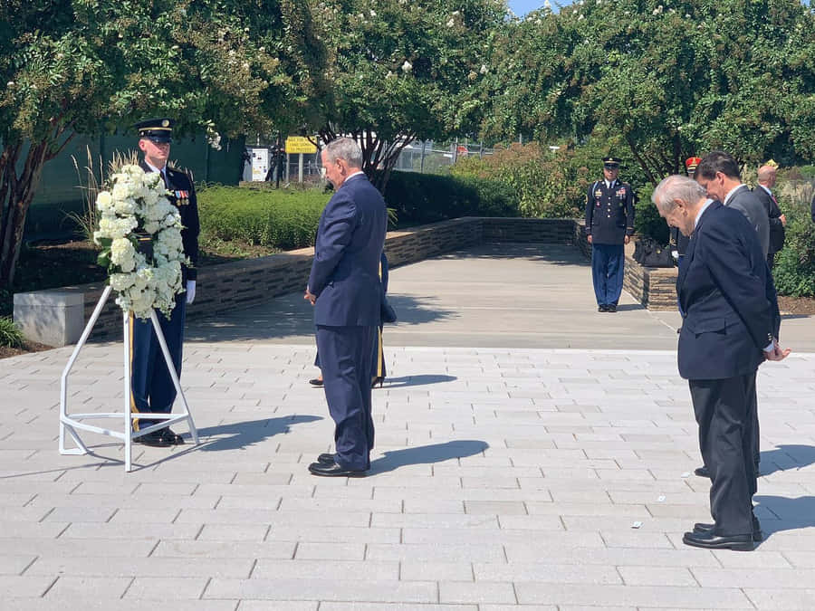 George W. Bush In Friends Funeral Wallpaper