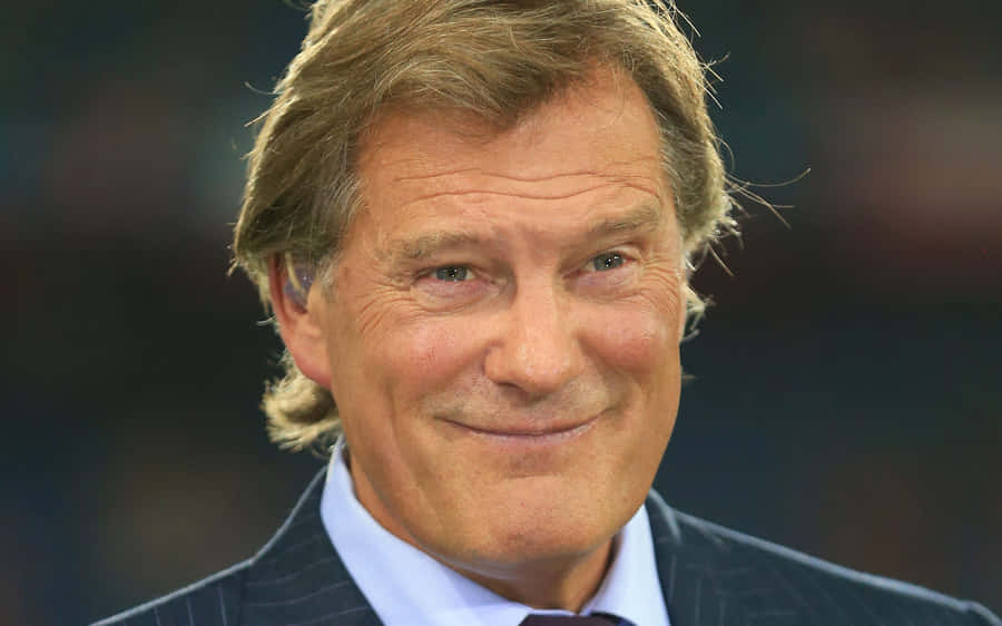 Glenn Hoddle Portrait Public Football Wallpaper