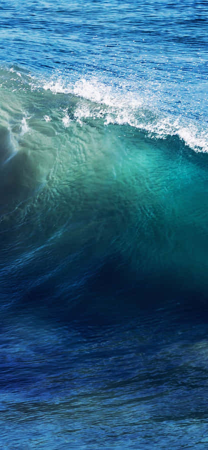 Graceful Ocean Wave Iphone Wallpaper