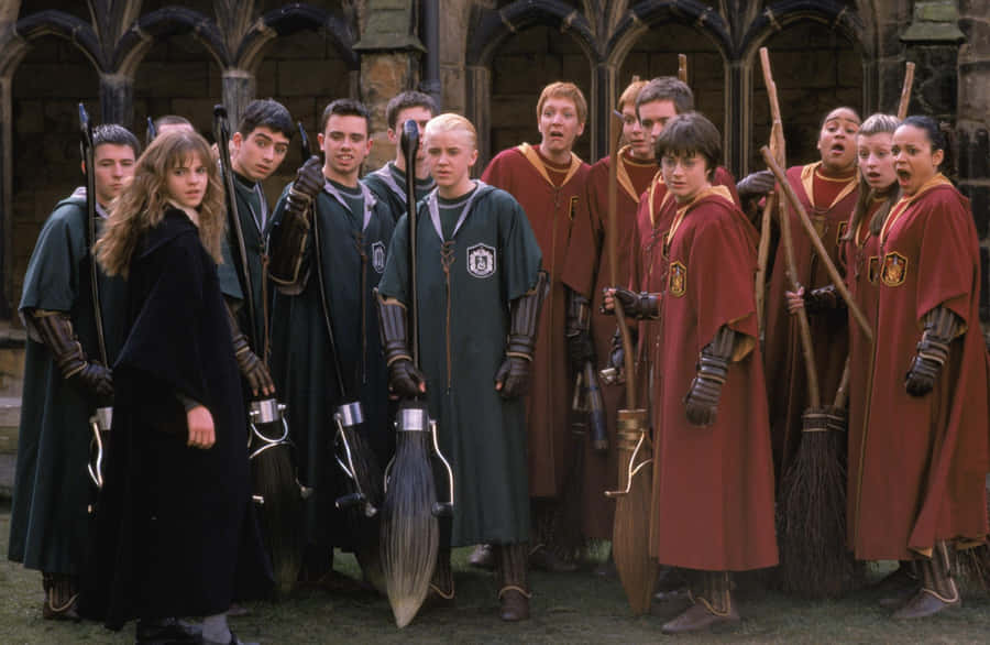 Harry Potter Landscape Quidditch Slytherin Gryffindor Wallpaper
