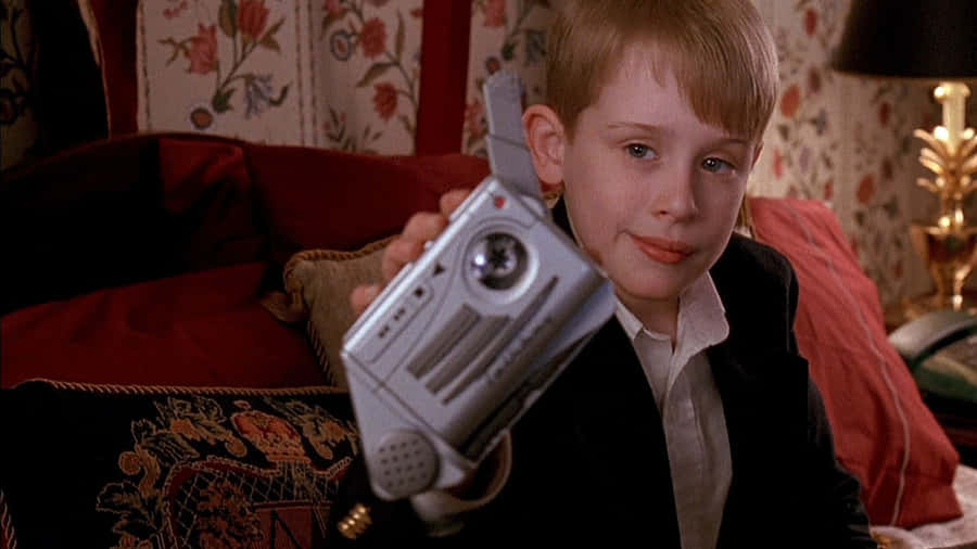 'home Alone: I When You Forget Your Face Mask' Wallpaper