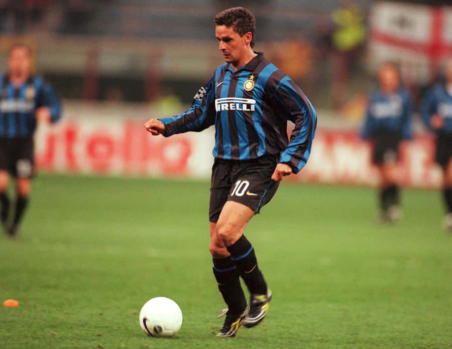 Iconic Soccer Playerin Action Wallpaper