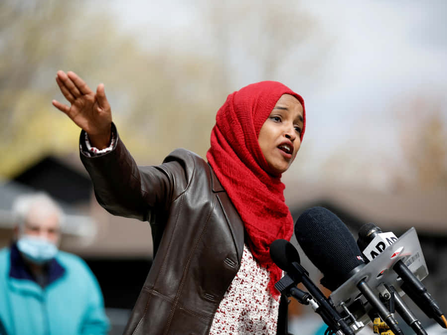 Ilhan Omar Explaining To The Public Wallpaper