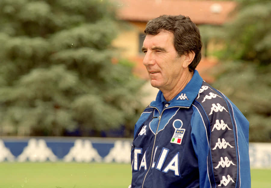 Italian Best Goalkeeper Dino Zoff Wallpaper