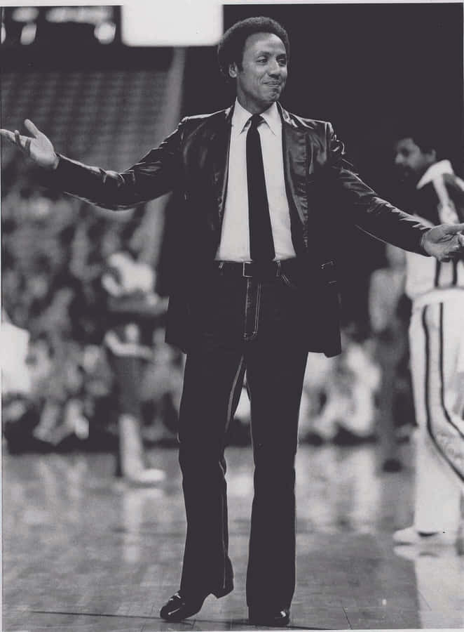 Lenny Wilkens As A Coach Wallpaper