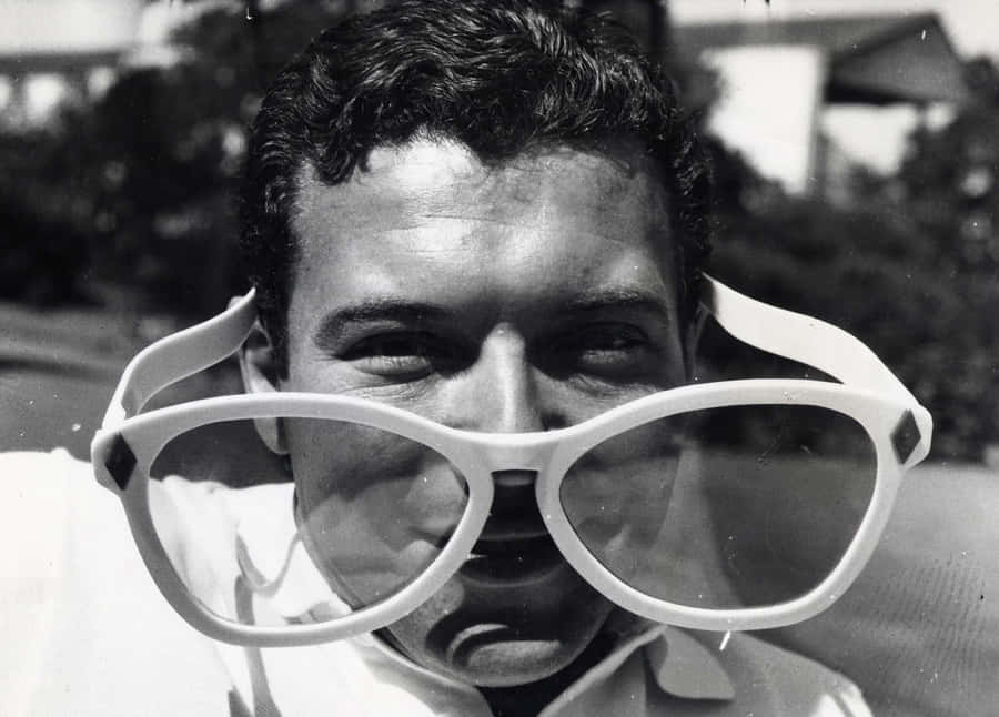 Manwith Oversized Sunglasses Wallpaper