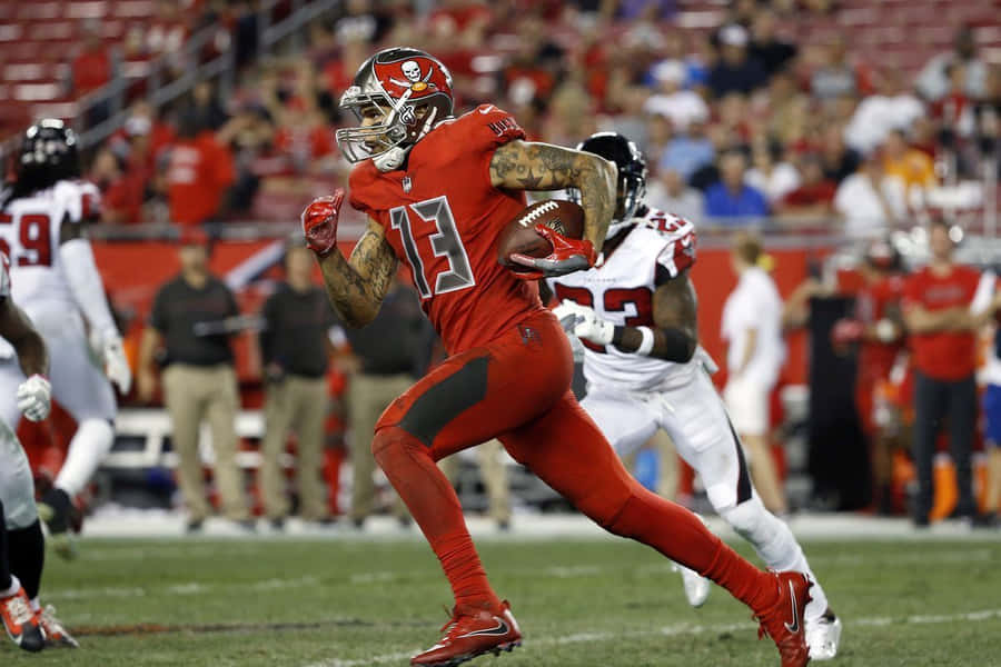 Mike Evans, Wide Receiver For The Tampa Bay Buccaneers Wallpaper