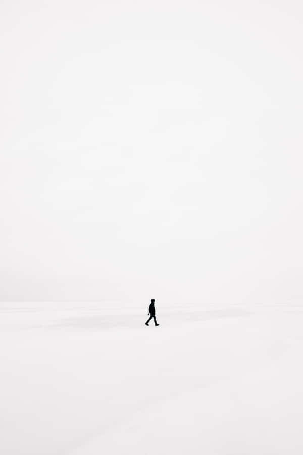 Minimalist Black And White – The Classic Style Wallpaper