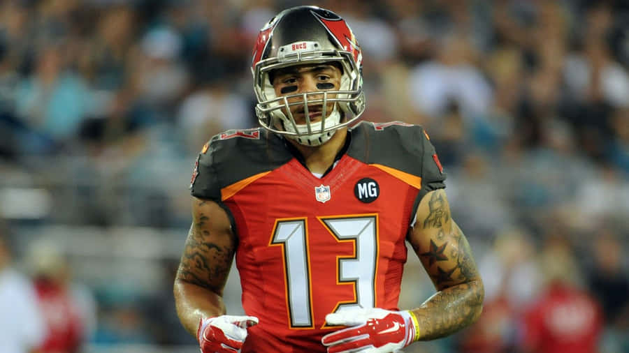 Nfl Wide-receiver Mike Evans #13 For The Tampa Bay Buccaneers Wallpaper