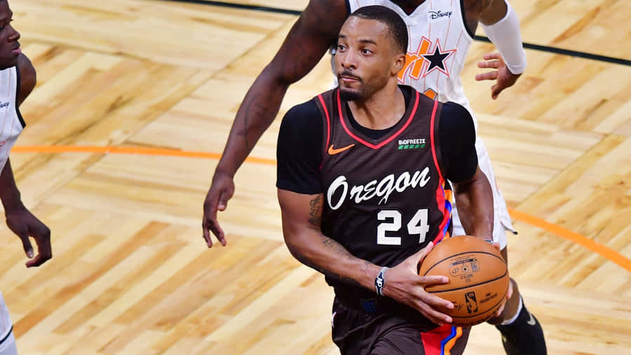 Norman Powell During Game Against Orlando Magic Wallpaper