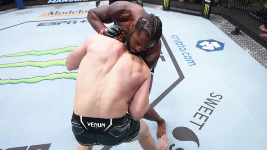Ryan Spann Hugging Opponent Wallpaper