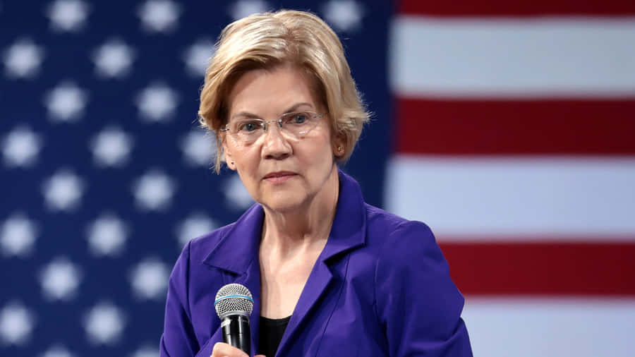 Senator Elizabeth Warren Dazzles In Violet Coat Wallpaper