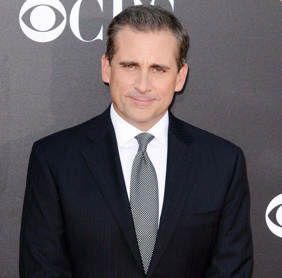 Steve Carell Smiling And Ready To Have Some Fun Wallpaper