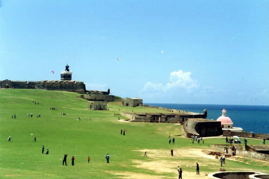 Sunny Castillo San Felipe Del Morro Wallpaper