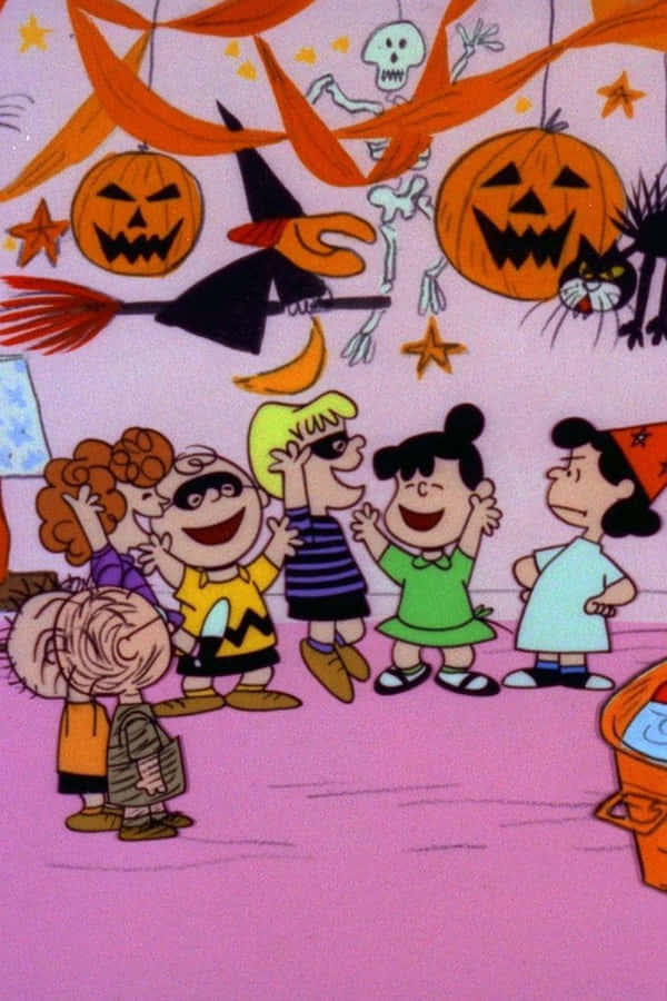The Peanuts Gang Are Ready To Celebrate Halloween Wallpaper