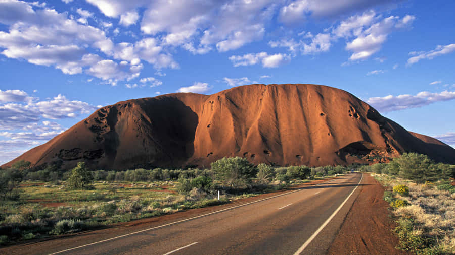 Uluru Road Plains Wallpaper
