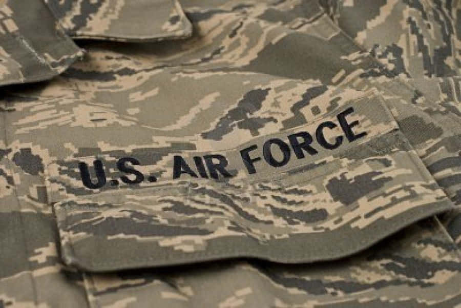 View Of Us Military Personnel In Formation Wallpaper